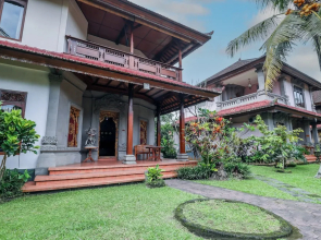 Nyoman Ada Resort