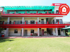 OYO 24529 Hotel Oasis