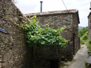House With one Bedroom in Lousa, With Wonderful Mountain View and Furnished Terrace