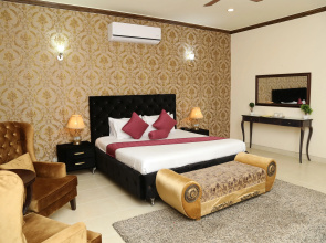 Westin Suites Guest House