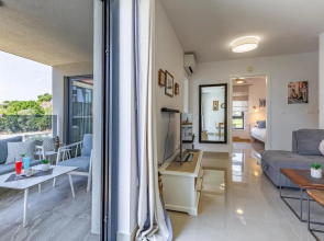 Awesome Apartment in Banjole With 2 Bedrooms, Wifi and Outdoor Swimming Pool