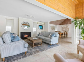 Dwyer St Hamptons Haven