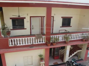 Sujit Guest House