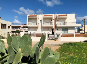Nirevel Apartments