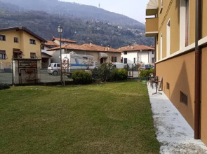 Apartment at few steps from the lake - Larihome A16