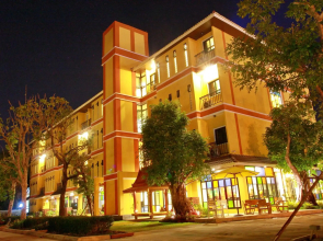 Boonme Heritage Hotel (SHA Extra Plus)