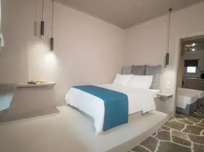 Melies Apartments