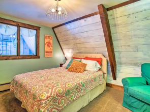 Cascade A-frame Cabin w/ Lake Views!