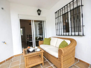 Modern 3 Bedroom Pool Access Apartment F-7