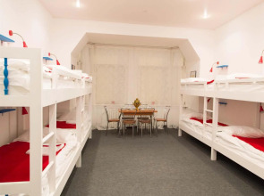 Hostel Port of Five Seas