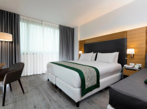 Holiday Inn Naples by IHG