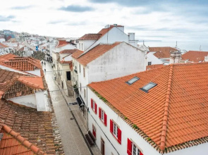 Luxury Building With Rooftop in Central Ericeira