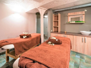 Отель Wellton Centrum Hotel & Spa