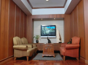 Royal Ivory Sukhumvit Nana