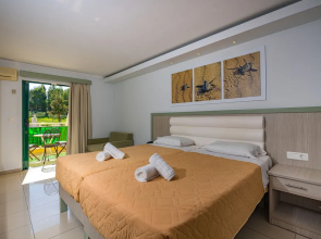 Caretta Beach Holiday Village