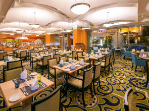 Oryx Grand Jebel Hafeet Hotel