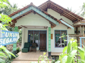 Homestay Mbah Parni By Zuzu