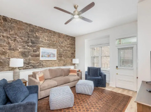 Stone Alley Condo 1 Bedroom Condo