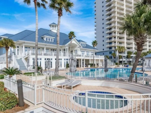 Beach Club 806a