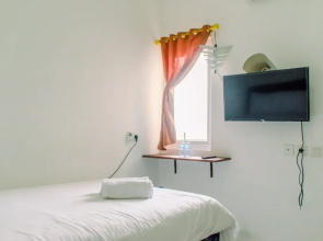 Comfort Studio (No Kitchen) at Aeropolis Apartment