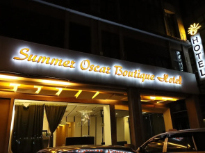 Summer Oscar Boutique Hotel