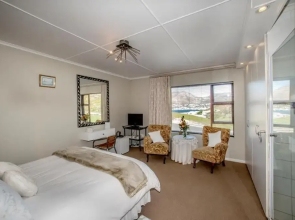 Beautiful House Fully up for Rental