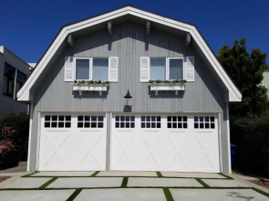 Beach oasis private entrance