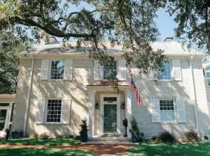 The Carriage House Inn Bed and Breakfast
