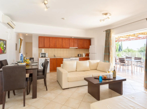 Villa Cherry Large Private Pool Walk to Beach Sea Views A C Wifi Car Not Required - 2180
