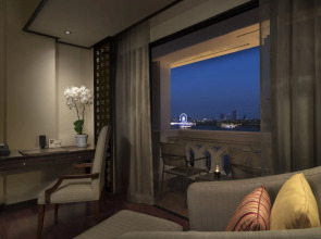 Anantara Riverside Bangkok Resort