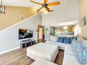 4 Mi to Fsu: Family Home w/ Pool & Yard