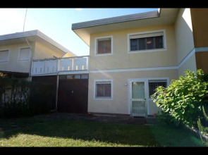 Beautiful House in a Great Location by Beahost Rentals