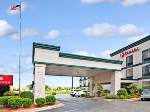 Ramada by Wyndham Pearl/Jackson Airport