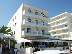 Playa Sol Apartments