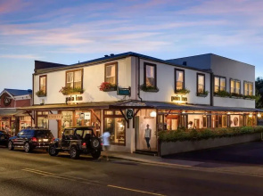 Paia Inn