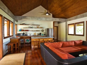 Pagua Bay House Oceanfront Cabanas