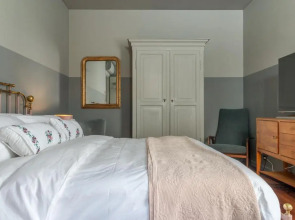 Camelia Home Suite