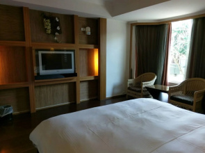 Her Home Spa Motel Daya