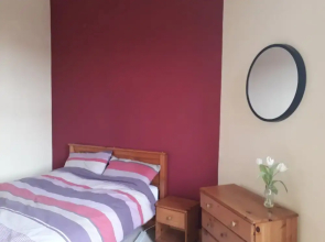 Central 3 double bed apartment