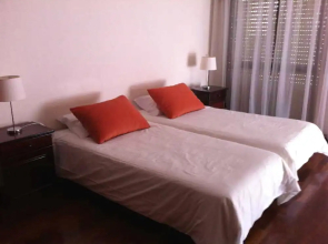 Molhe Apartments - Elias Garcia