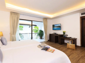 Samui Palm Beach Lead by Celes Samui