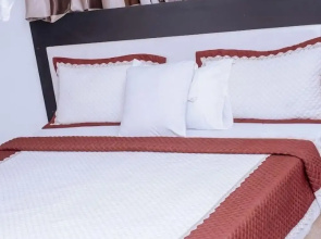 HOTEL DE SILVER BOTIQUE KiGALi