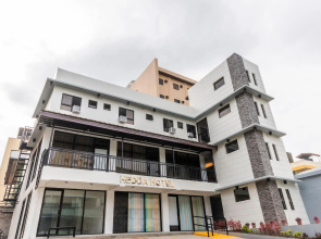 OYO 476 Hedda Hotel (Quarantine Hotel)  (Vaccinated Staff)