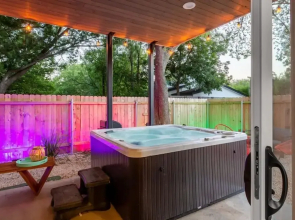Stylish Clubhouse Retreat w/ Hot Tub Near Downtown