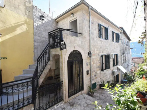 VILA KULA 1830 Apartments