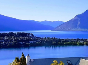 Gorgeous Views - Private Townhouse for 2
