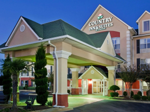 Country Inn & Suites by Radisson, McDonough, GA