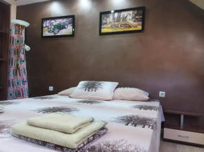 Yana Apartments