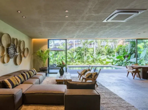 Black Villas Canggu Beach by OXO