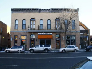 Bozeman - Gracious Urban Abode